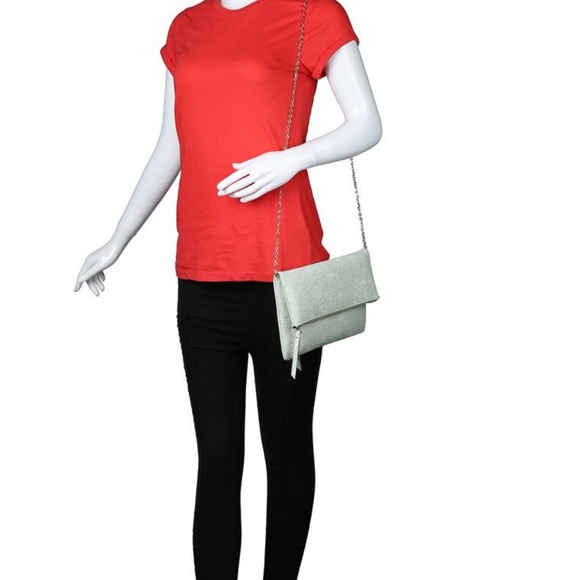 Urban Expressions Dorothy Seafoam Crossbody Clutch - Picture 8 of 12